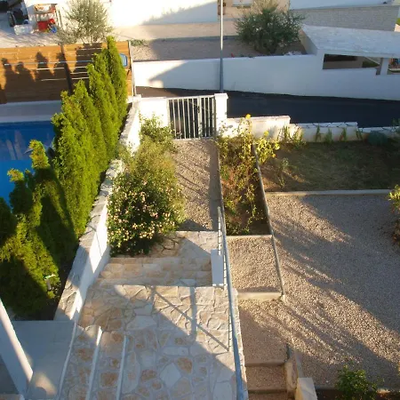 Villa Belitzein With Swimming Pool Šibenik