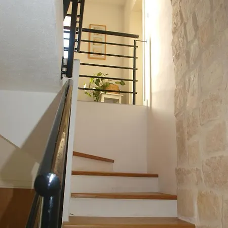 Belitzein With Swimming Pool Villa *